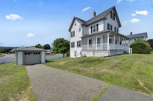 109 South St, Ware, MA 01082 - Photo 2