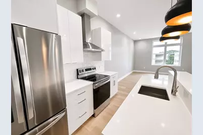 60 Cross St E #308, Somerville, MA 02145 - Photo 2
