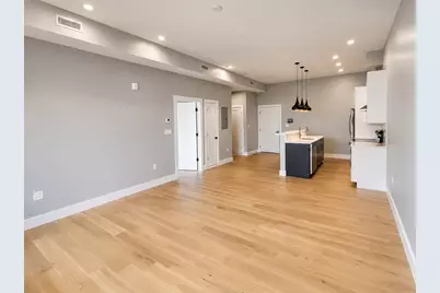 60 Cross St E #308, Somerville, MA 02145 - Photo 4