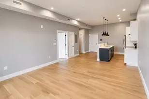 60 Cross St E, Somerville, MA 02145 - Photo 4