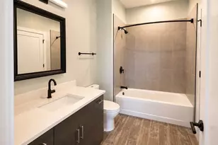 60 Cross St E, Somerville, MA 02145 - Photo 8