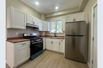 435 Stetson St, Fall River, MA 02720 - Photo 8
