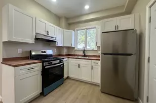 435 Stetson St, Fall River, MA 02720 - Photo 8