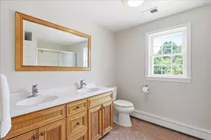 196 Hudson St, Halifax, MA 02338 - Photo 24