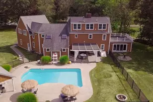 196 Hudson St, Halifax, MA 02338 - Photo 1