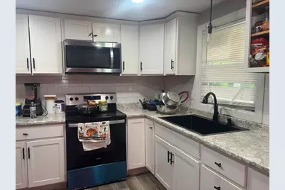 119 Massreco St, Springfield, MA 01109 - Photo 6