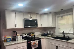 119 Massreco St, Springfield, MA 01109 - Photo 8