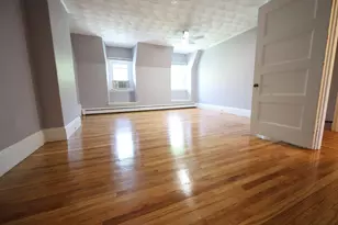 318 Tappan St, Brookline, MA 02445 - Photo 8