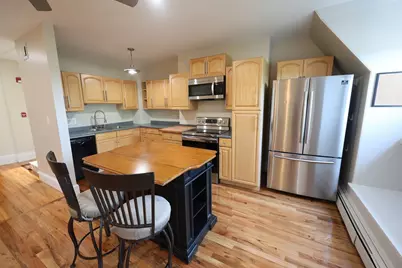 318 Tappan St. #3, Brookline, MA 02445 - Photo 6