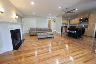318 Tappan St, Brookline, MA 02445 - Photo 4
