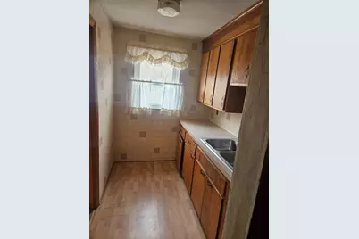 117 Bellevue Ave, Dracut, MA 01826 - Photo 14
