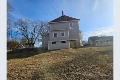 117 Bellevue Ave, Dracut, MA 01826 - Photo 2