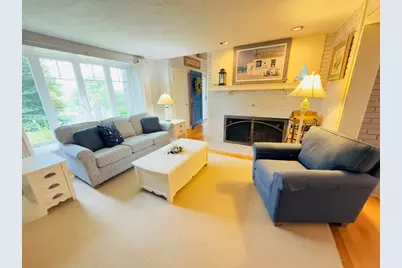 2 Bay Cliff Cir, Plymouth, MA 02360 - Photo 4