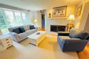 2 Bay Cliff Cir, Plymouth, MA 02360 - Photo 4