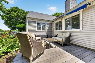 13 Northfield Ln, Dartmouth, MA 02747 - Photo 8