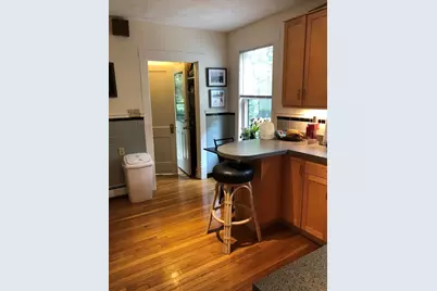 33 Seven Pines Ave #1, Cambridge, MA 02138 - Photo 2