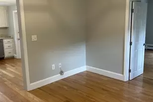 30 Beecher St, Newton, MA 02459 - Photo 4