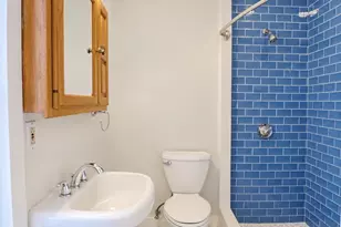 155 Oak St, Newton, MA 02464 - Photo 18