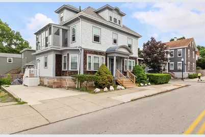 596 County St, New Bedford, MA 02740 - Photo 2