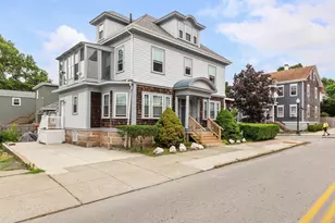 596 County St, New Bedford, MA 02740 - Photo 2