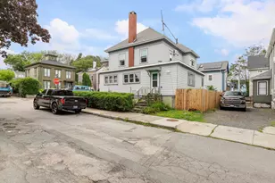 596 County St, New Bedford, MA 02740 - Photo 4