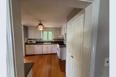 15 Frances Rd, Burlington, MA 01803 - Photo 4