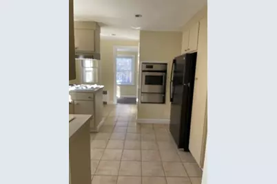 27 Elliot Street #2, Newton, MA 02461 - Photo 4
