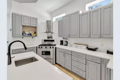 31 Cedar St, North Reading, MA 01864 - Photo 10