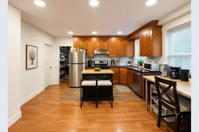 175 Beech St #2, Belmont, MA 02478 - Photo 4