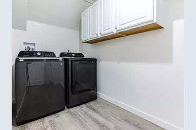 12 Eaton Ct. #12, Wellesley, MA 02481 - Photo 16