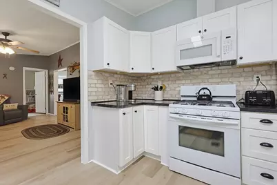 12 Fox Run, Brookfield, MA 01506 - Photo 16