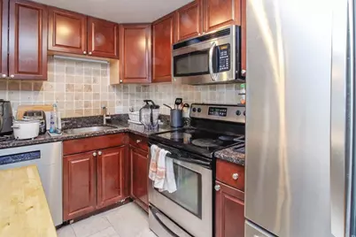 320 W. 2nd #512, Boston, MA 02127 - Photo 4