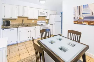 8 Cobblestone Ln, Worcester, MA 01606 - Photo 2