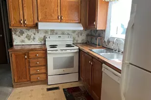 8 Jefferson Way, Carver, MA 02330 - Photo 4