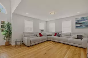 724 Woodman St, Fall River, MA 02724 - Photo 6