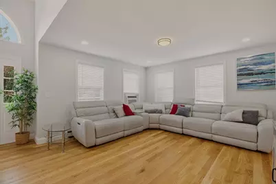 724 Woodman St, Fall River, MA 02724 - Photo 6