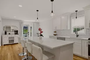 724 Woodman St, Fall River, MA 02724 - Photo 10