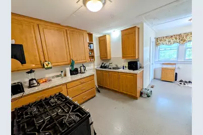 58 Ash St #3, Waltham, MA 02453 - Photo 4