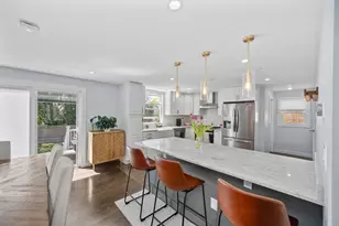 59 Wyvern St, Boston, MA 02131 - Photo 6