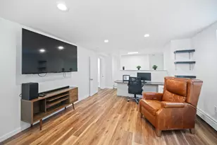 59 Wyvern St, Boston, MA 02131 - Photo 20