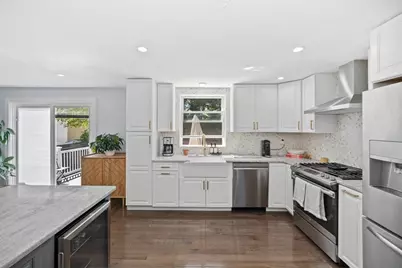 59 Wyvern Street, Boston, MA 02131 - Photo 10