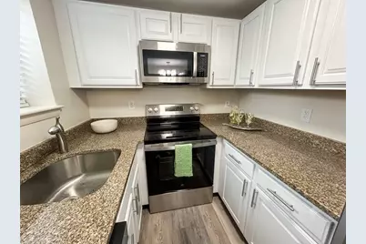72 Charles River Rd #C, Waltham, MA 02453 - Photo 2