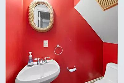 8 Leland St #1, Somerville, MA 02143 - Photo 8