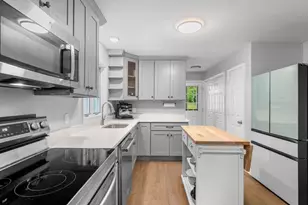 381 Linebrook Rd, Ipswich, MA 01938 - Photo 12