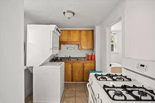 72 Tower St, Fall River, MA 02724 - Photo 28