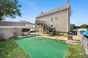 72 Tower St, Fall River, MA 02724 - Photo 10
