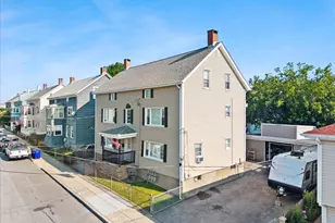 72 Tower St, Fall River, MA 02724 - Photo 2