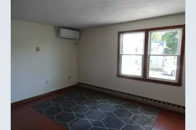 17 Highland St #B, Woburn, MA 01801 - Photo 2