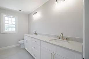 375 Fuller St, Ludlow, MA 01056 - Photo 26