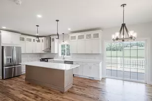 375 Fuller St, Ludlow, MA 01056 - Photo 10
